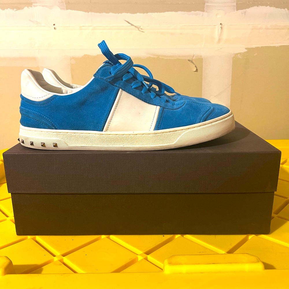 Size 12 men’s Valentino